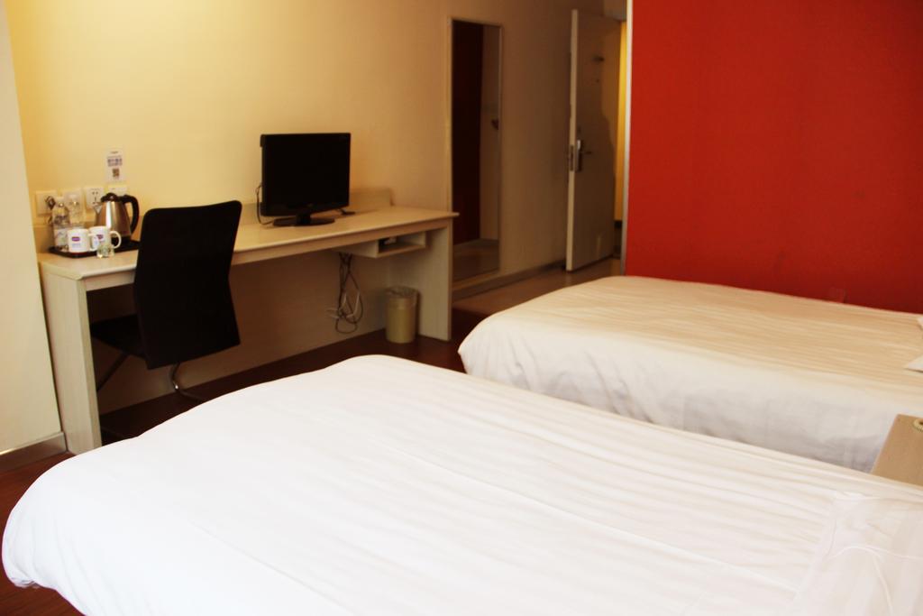 หานติง โฮเต็ล หนิงโบ เทียนยี่ สแควร์ นิวบรานช์ Hotel หนิงป่อ ภายนอก รูปภาพ